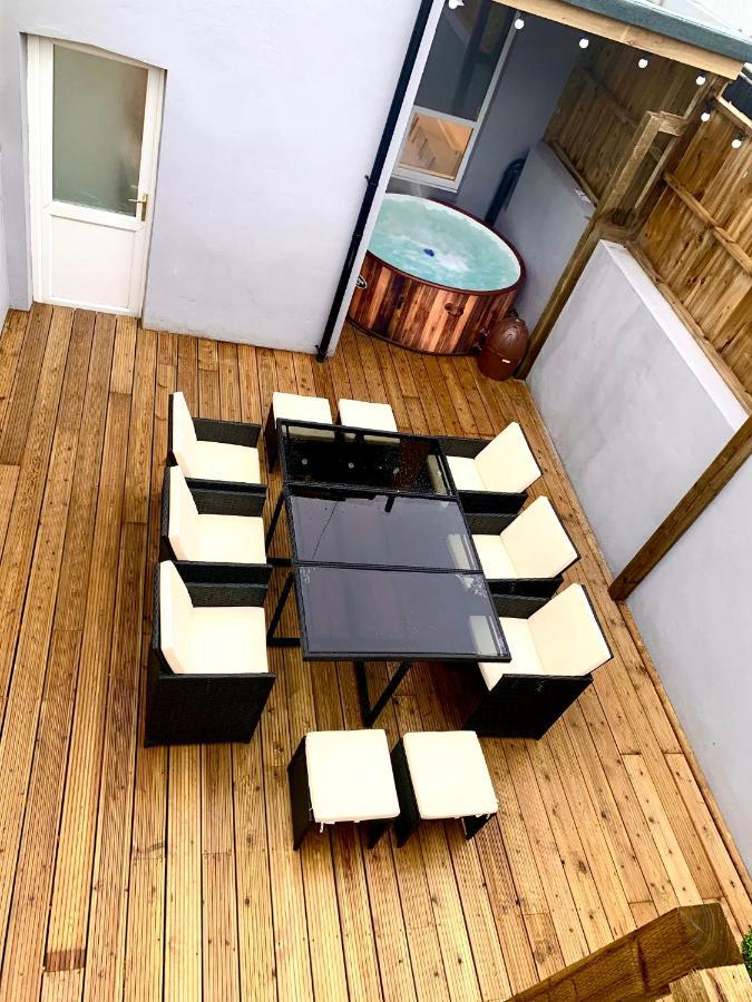 Victory Luxury Hot Tub House Villa Blackpool Exterior photo